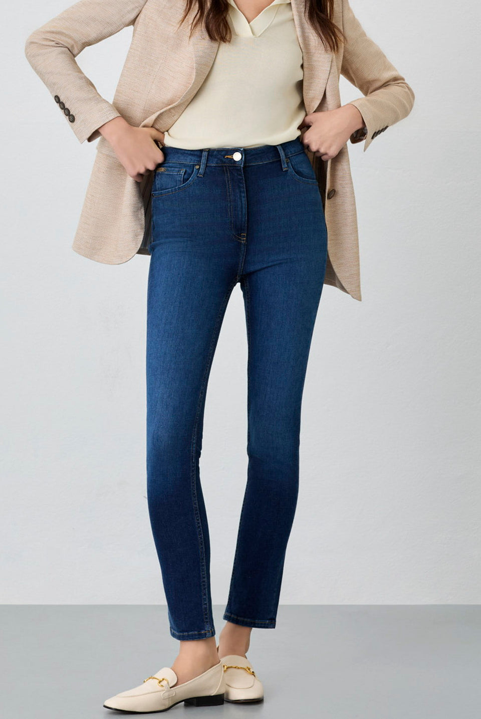 Medium Blue