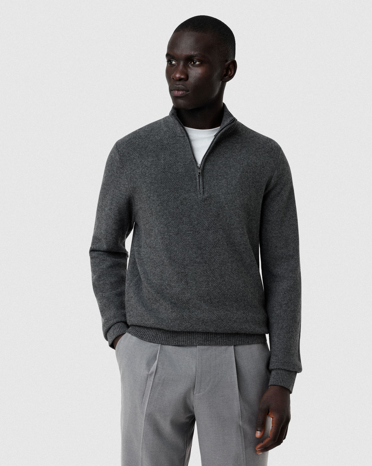 Medium Grey (AI)