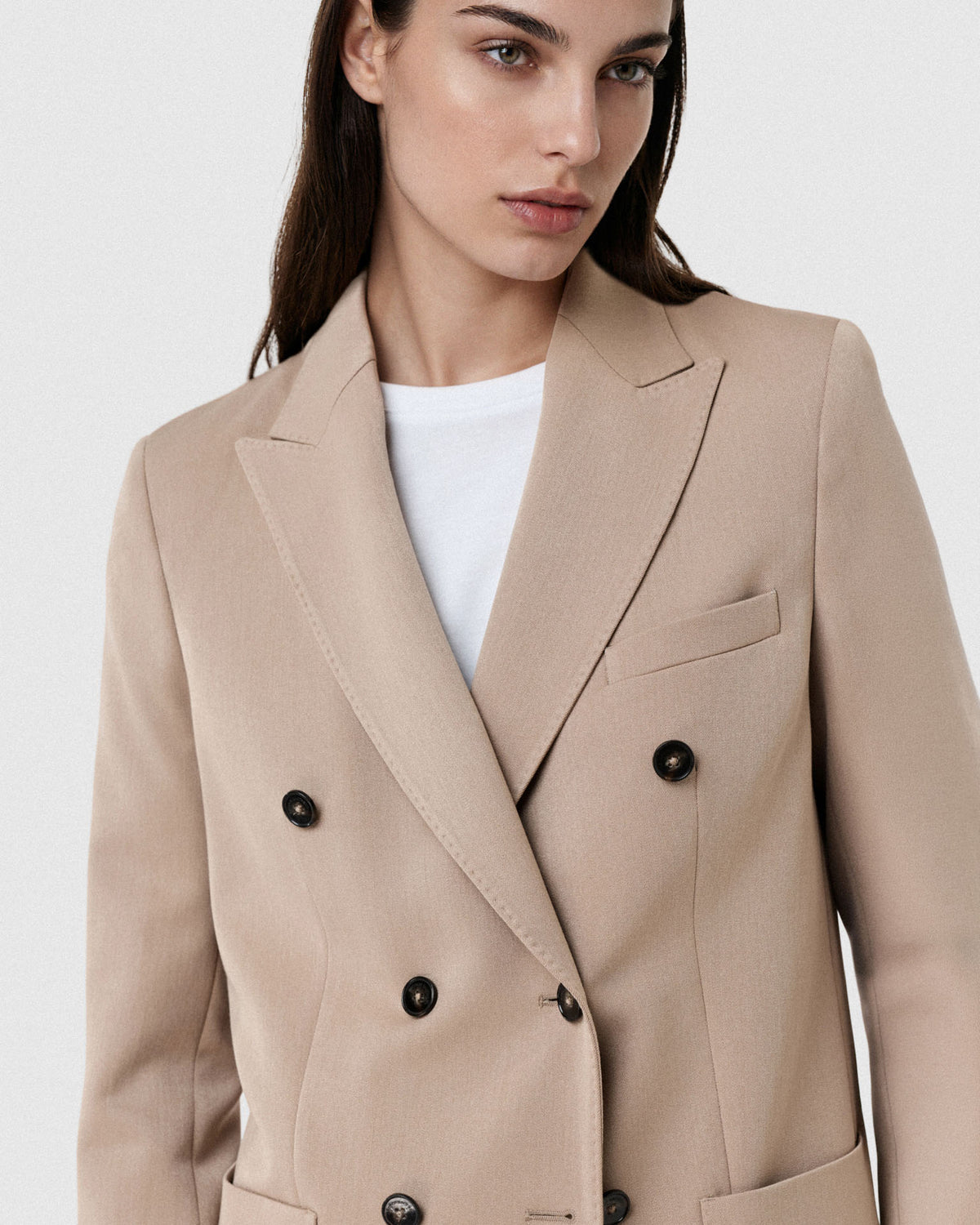 Dark Beige (AI)