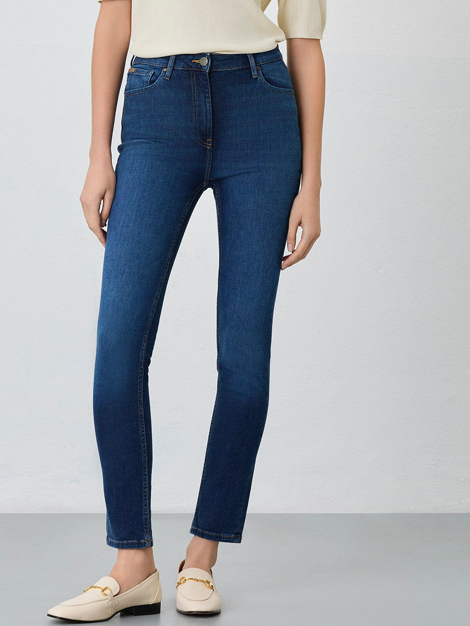 Medium Blue
