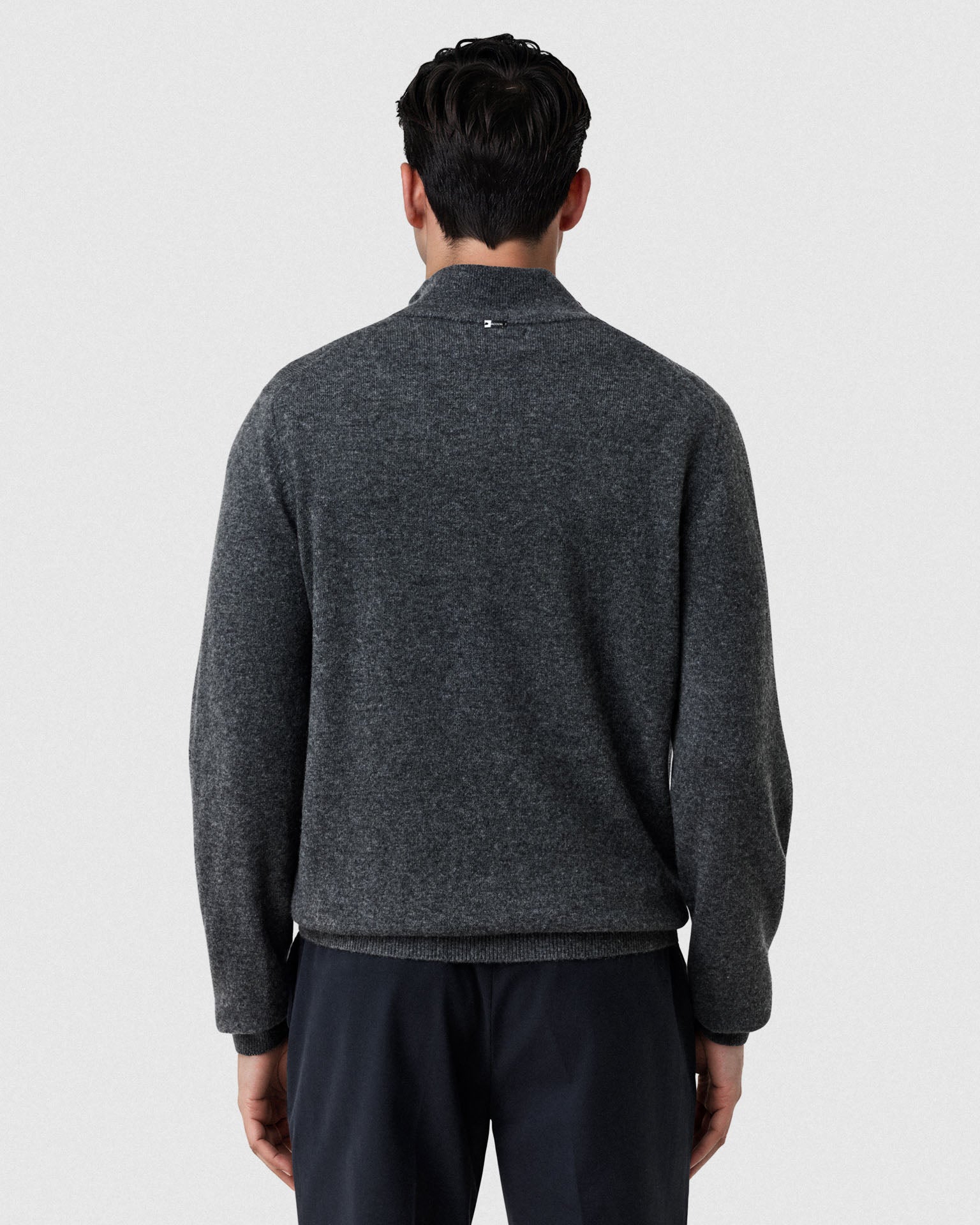 Medium Grey (AI)