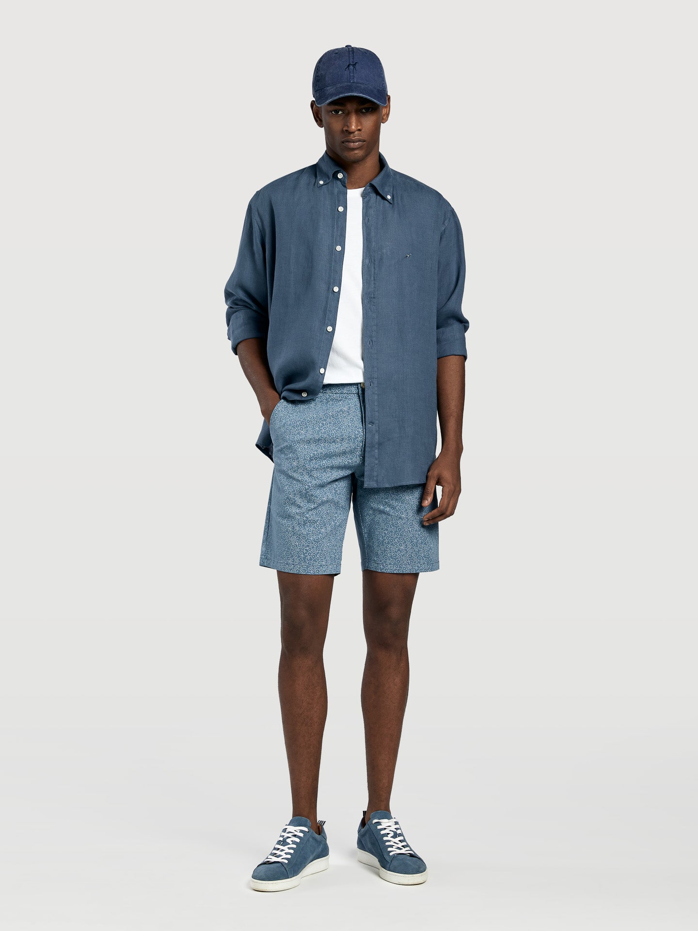 Medium Blue