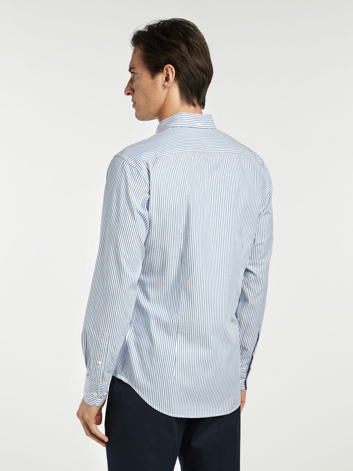 Timeless essential slim fit 100 BCI cotton striped oxford shirt Sacoor Brothers