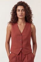 Dark Red (AI)